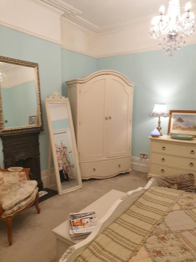 Judy'S B&B Private Home 카디프 외부 사진