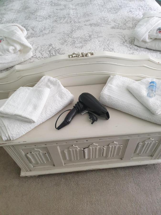 Judy'S B&B Private Home 카디프 외부 사진